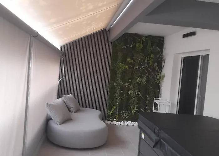 Edem Apartment Larissa